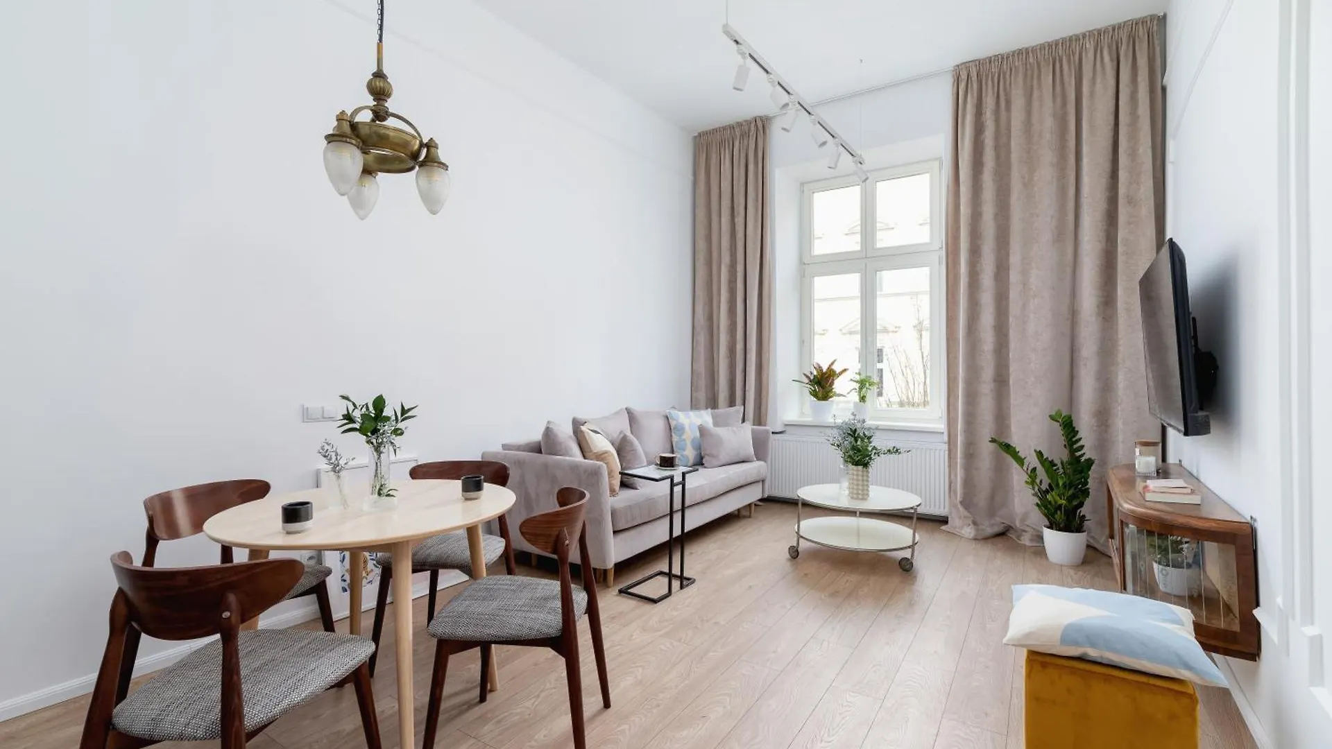 One Bedroom Apartment - Dietla 68 Street Krakow Poland